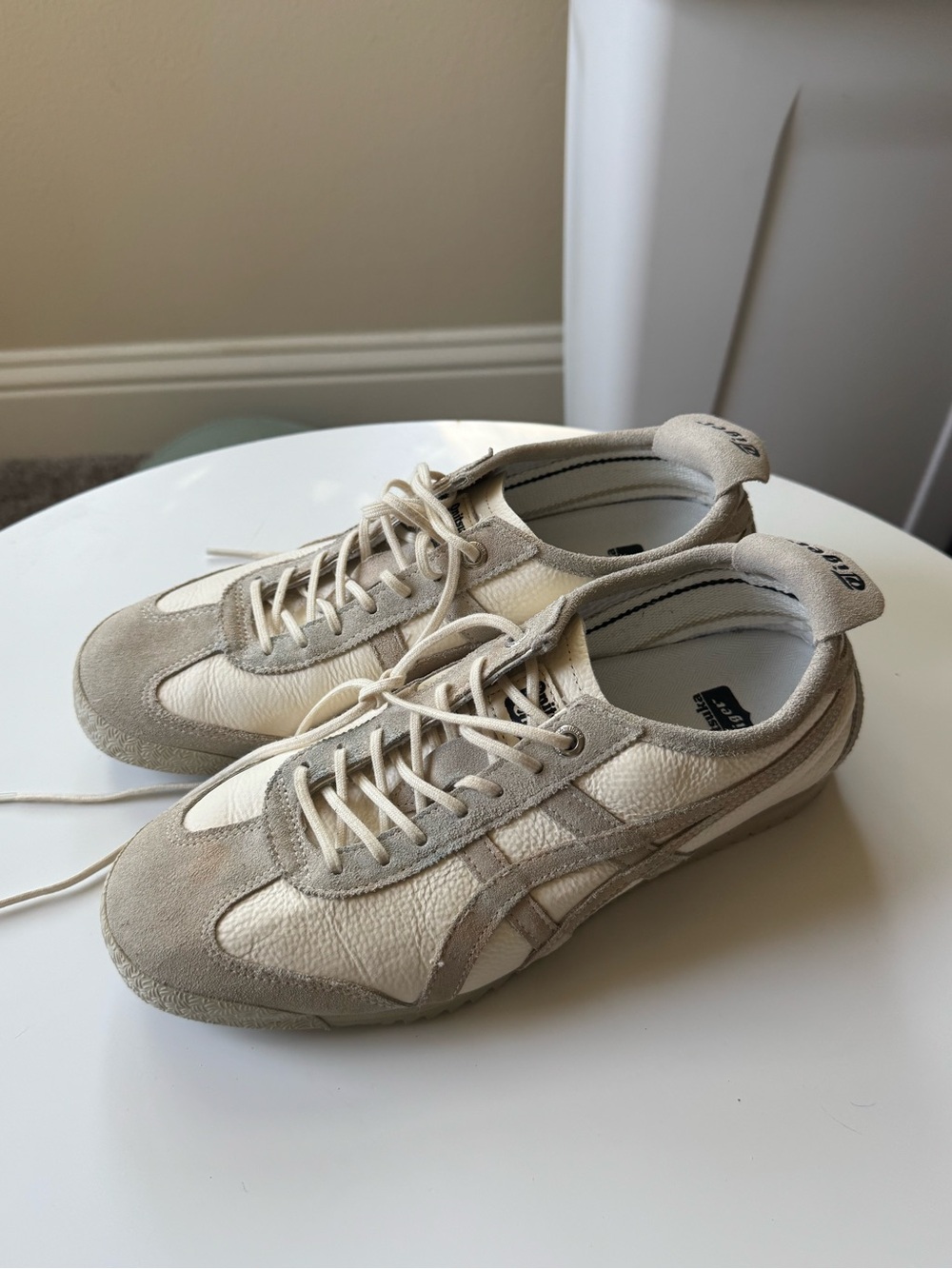 Onitsuka Tiger Mexico 66 White Cream Leather Suede Sneakers EU 39 / US 6